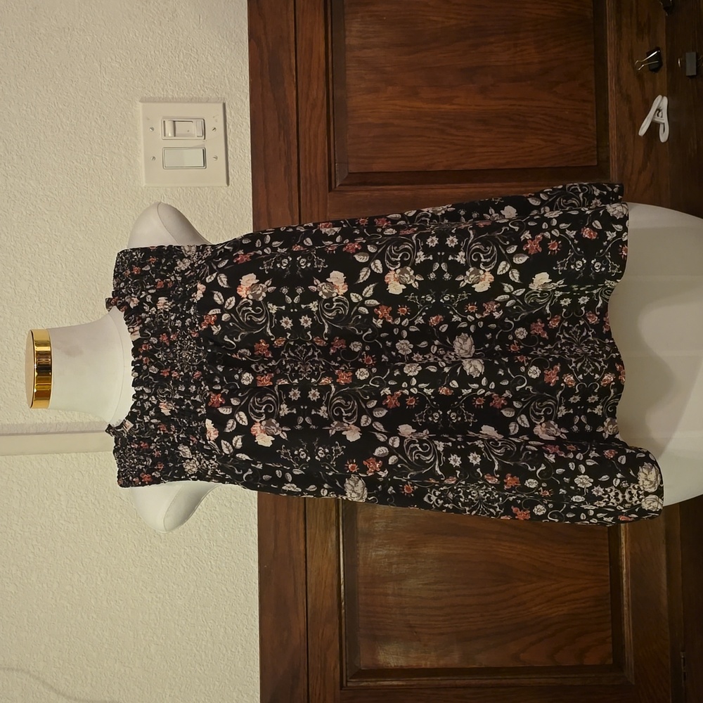 Sleeveless top